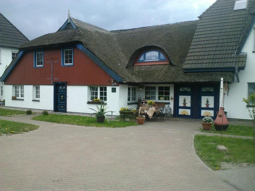 Pension Martens - Gaubenwohnung Вик Экстерьер фото